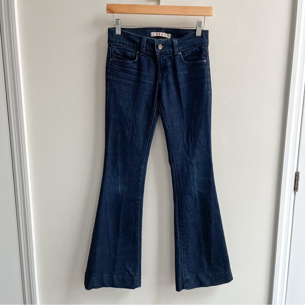 J Brand Lovestory Low Rise Bellbottom Flare Jeans Dark Wash Denim 24